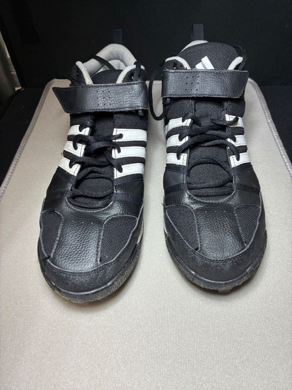 American football shoes Corner blitz ADIDAS USED